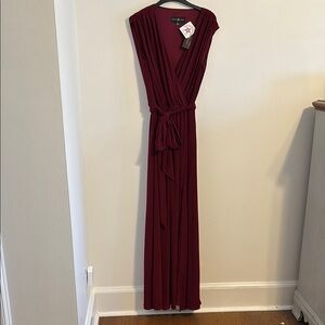 Betsy & Adam Red Sleeveless V-Neck Gown